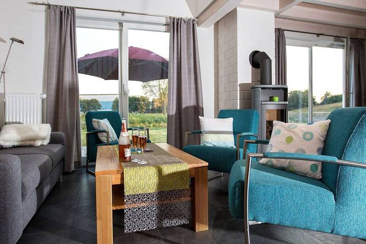 Ferienhaus für 6 Personen, mit Whirlpool und Sauna sowie Garten - 1