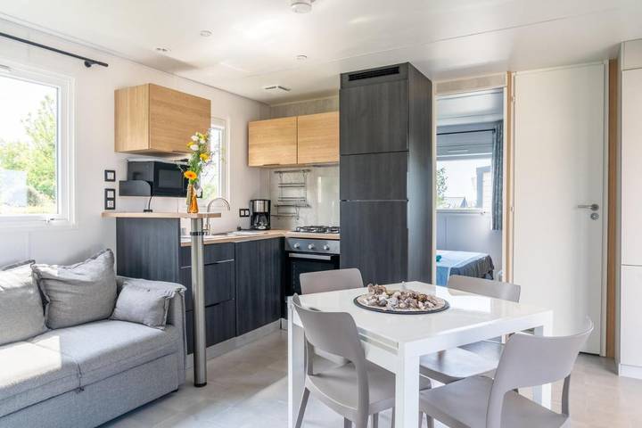 Location de vacances pour 4 personnes, avec vue ainsi que terrasse et jardin à Plestin-les-Grèves - 3