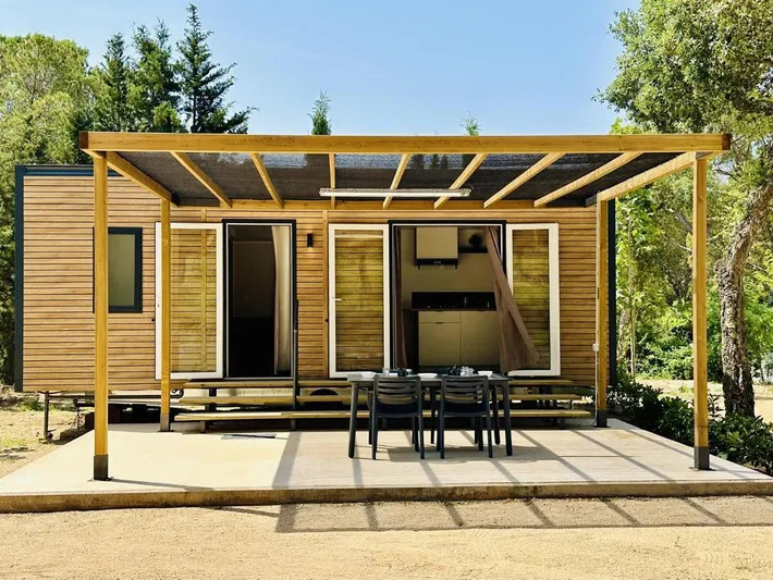 Camping pour 4 personnes, avec jardin et terrasse - 1
