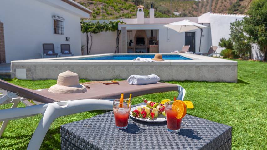 Casa rural para 6 personas, con piscina y balcón/terraza en El Borge - 3