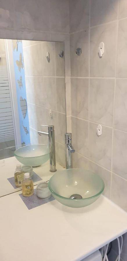 Appartement entier, One-Bedroom Apartment in Hermanville-sur-Mer, Région de Caen