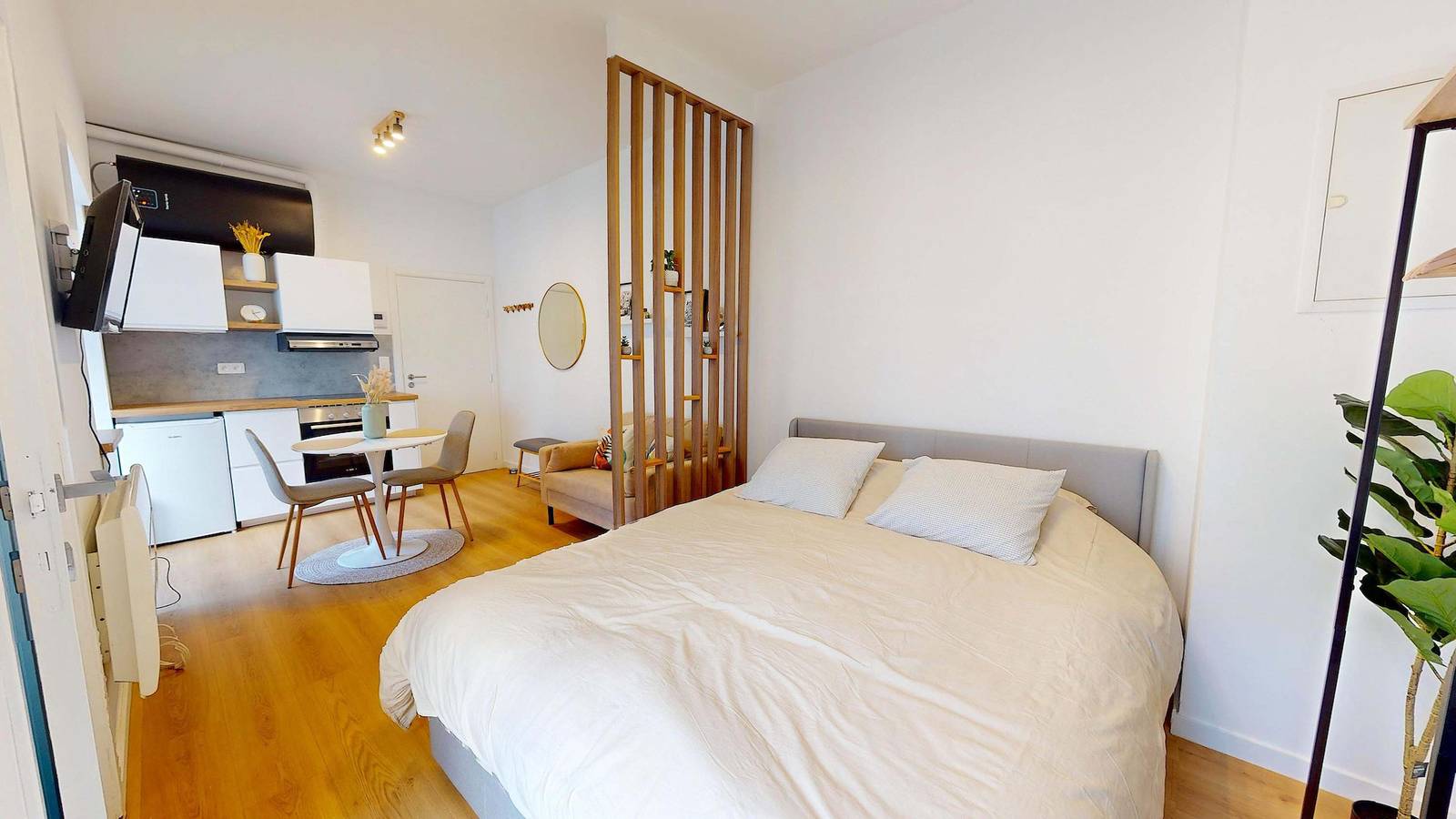 Studio entier, Studio cosy centre Bxl avec balcon in Bruxelles, Région de Bruxelles