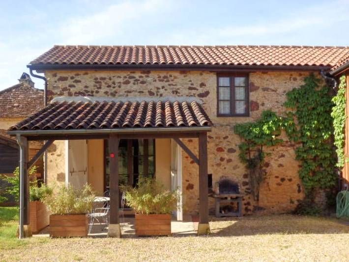 Gîte pour 5 personnes, avec terrasse et piscine - 1