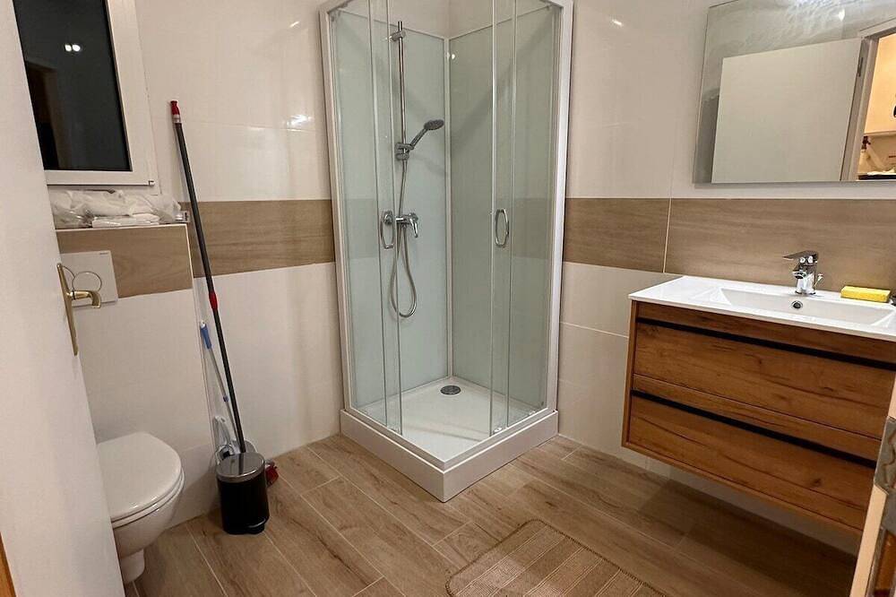 Entire apartment, Ancrage New Studio Garden Floor in Plouédern, Brest region