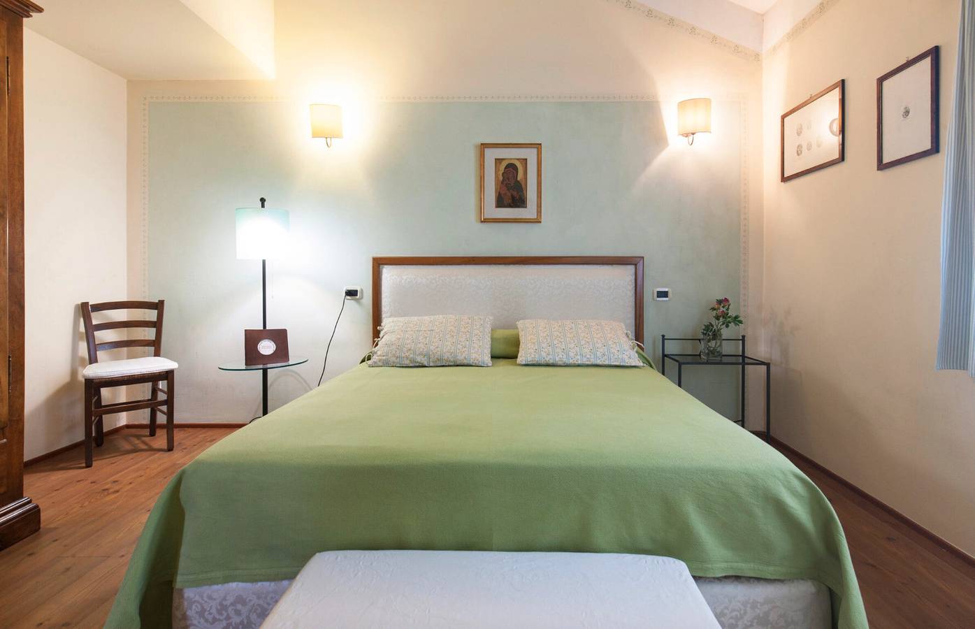 Chambre 'Verde' avec jardin partagé, Wi-Fi et climatisation in Mirano, Province de Venise