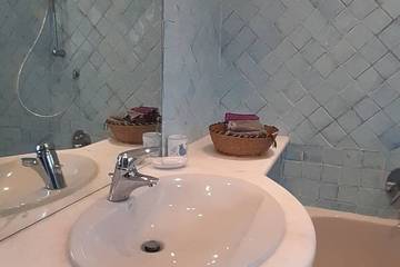 Holiday Apartment for 5 People in Costa Smeralda, Sardinia, Photo 4