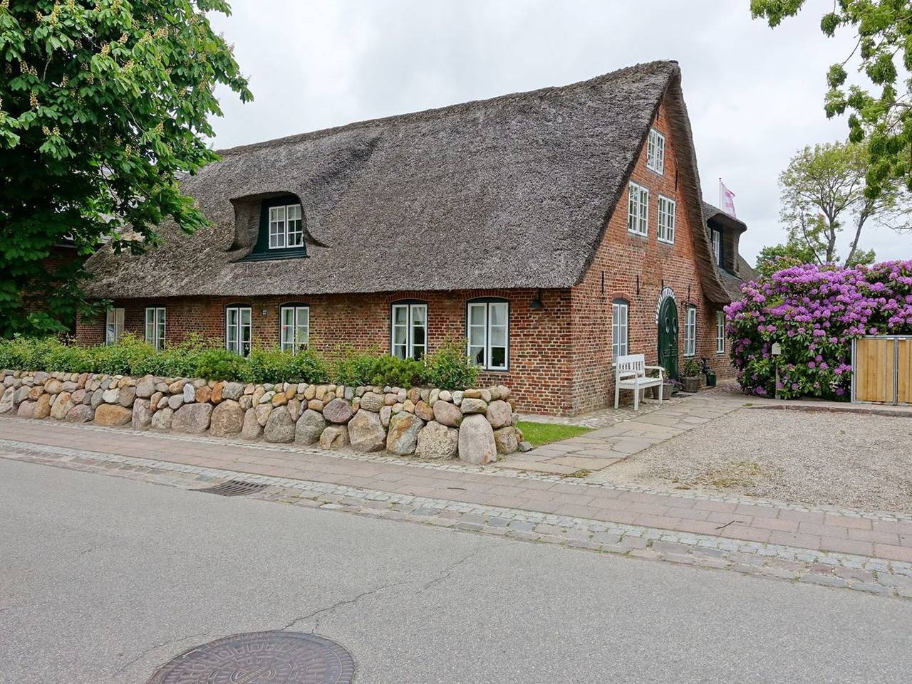 Ganze Ferienwohnung, Mootjes Hüs - Gemütliche Obergeschosswohnung unter Reet mit ca. 50qm Nutzfläche für 2 Personen in Keitum, Sylt (Gemeinde)