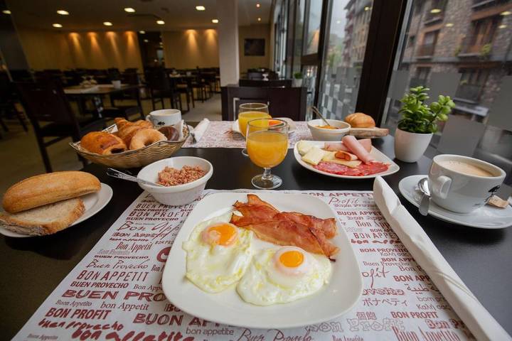 Hôtel pour 2 personnes, avec balcon et vue dans La Massana - 3