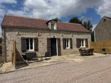 Location de vacances pour 4 personnes, avec terrasse et jardin à La Hoguette