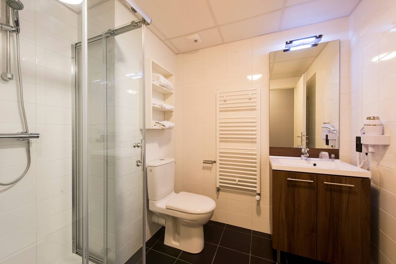 Studio entier, Studio pour 1 personne avec jardin in Dijon, Région de Dijon