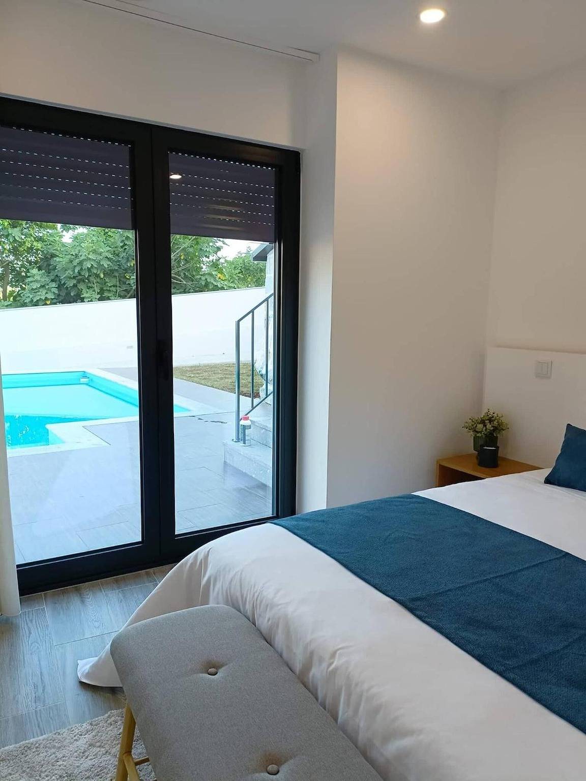 Holiday Home 'Casa Da Oliveira' with Shared Pool, Wi-Fi and Air Conditioning in Dornelas, Braga District