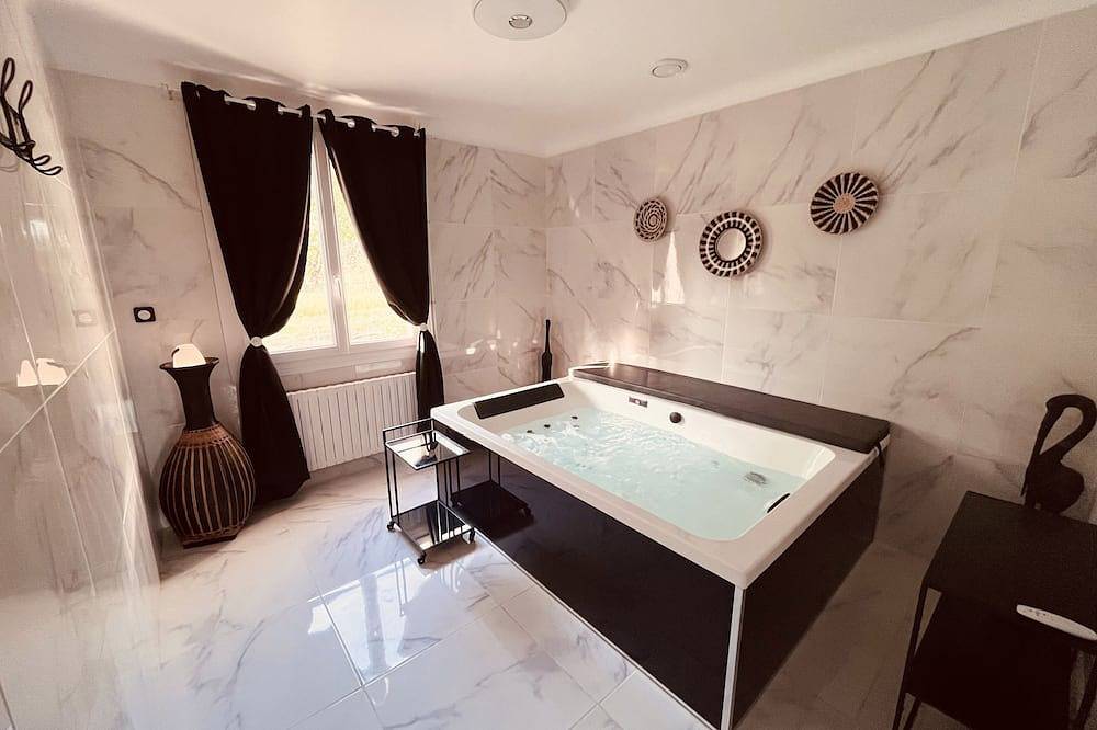 Villa - Le Temps Des Amours in Lambesc, Region de Aix-en-Provence