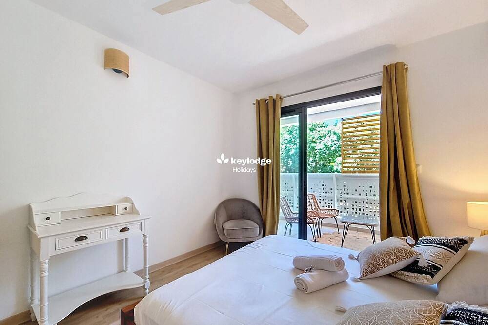 Entire apartment, Ecrin salé – Renovated T2 64 m2 – Etang-Salé in L'Étang-Salé, La Réunion