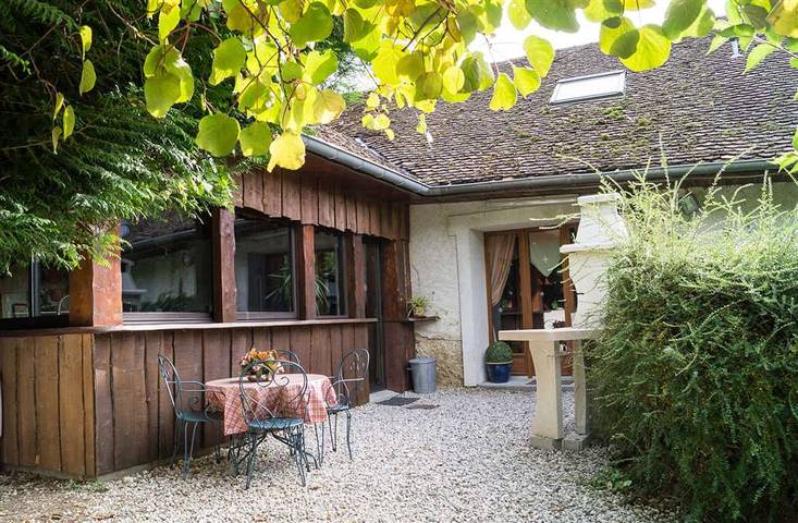 Gîte pour 9 personnes, avec jardin, animaux acceptés
