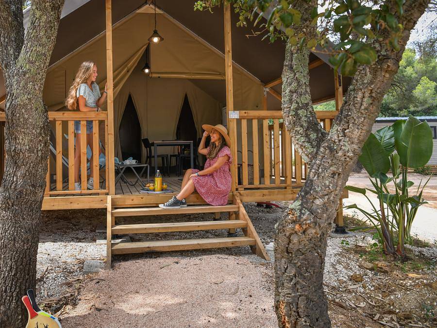 Camping Le Parc de Bormes - Lodge 4 persons - 2 bedrooms in Bormes-les-Mimosas, Toulon region