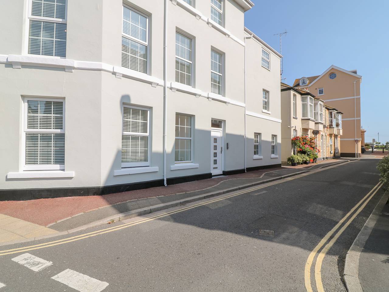 Entire apartment, Samphire in Teignmouth, Devon