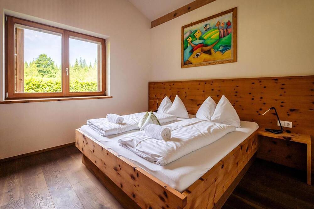 Chalet mit Sauna und Garten nahe Nassfeld Region in Hermagor, Hermagor-Pressegger See