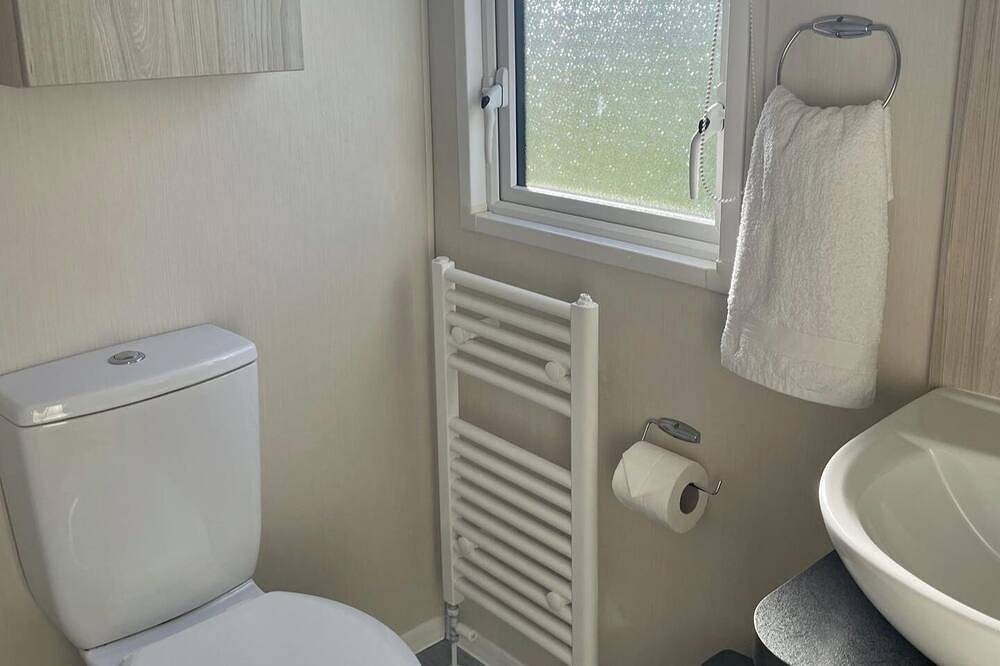 Newquay Bay Resort, pet friendly, sleeps 6, Wifi in Newquay, Cornwall
