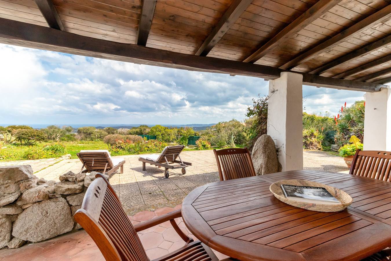 Encantadora "Villa Vista Mare Santa Teresa" en el Verde con vistas al mar, jardín y terraza in Capizza di Vacca, Santa Teresa Gallura (Municipality)