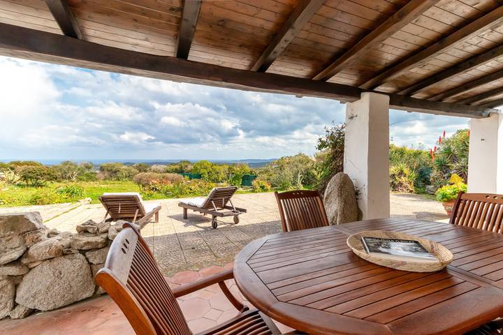 Casa vacanza per 6 persone, con Giardino a Santa Teresa Gallura
