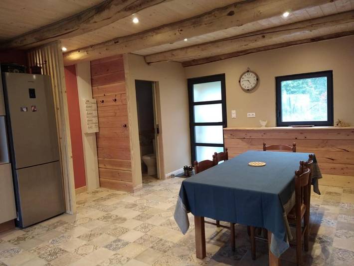Location de vacances pour 6 personnes, avec terrasse et vue, animaux acceptés dans Velanne - 2