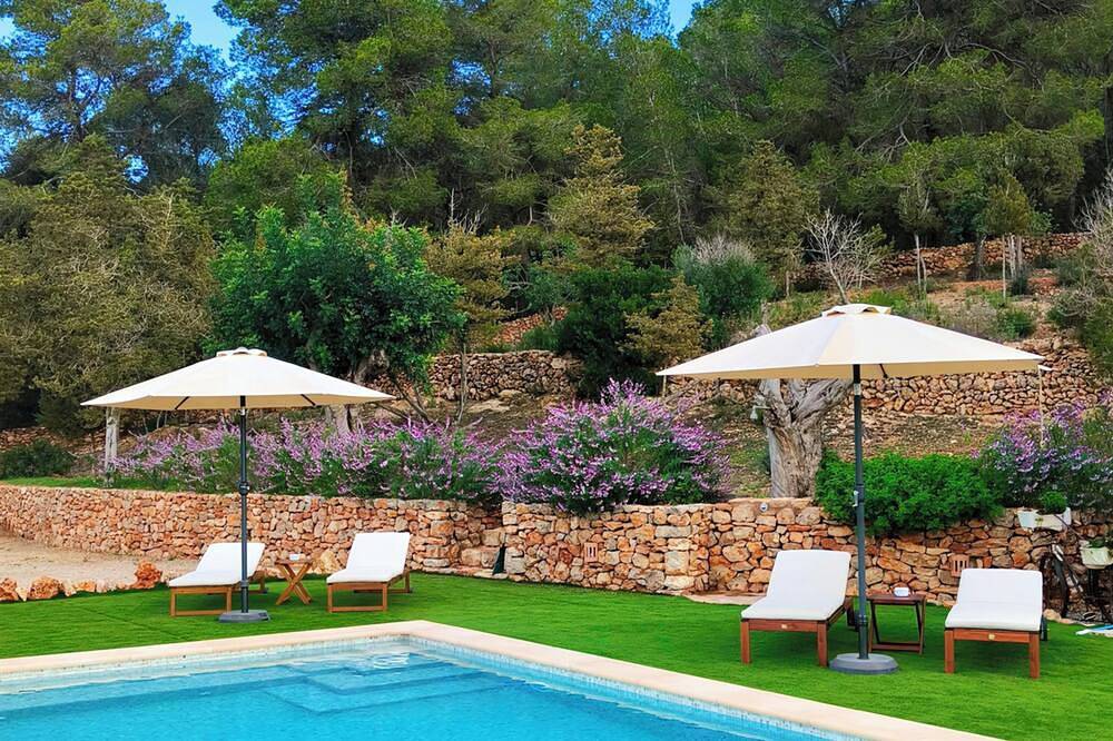 Casa rural en el tranquilo campo de Ibiza. in San Miguel de Balansat, San Juan Bautista