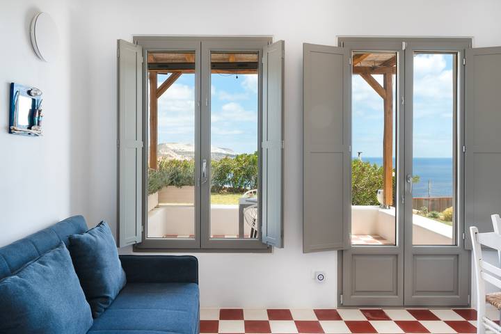 Appartement entier, Appartement « Moon Kiss » avec vue sur la mer, Wi-Fi et climatisation in Milos