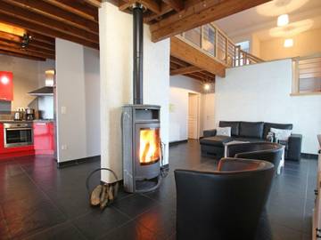 Gîte pour 10 personnes, avec jacuzzi et jardin à Moyon