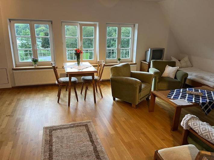 Ferienwohnung für 3 Personen, mit Terrasse und Garten sowie Ausblick und Seeblick in Meschede - 3