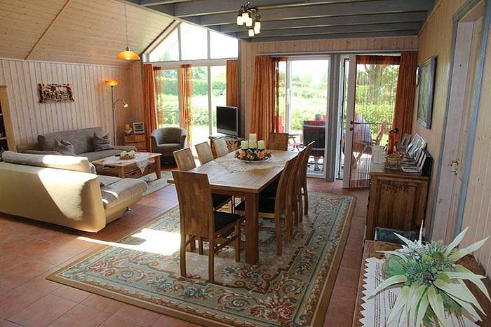 Ferienhaus für 9 Personen, mit Whirlpool und Balkon sowie Sauna und Garten an der Müritz - 4