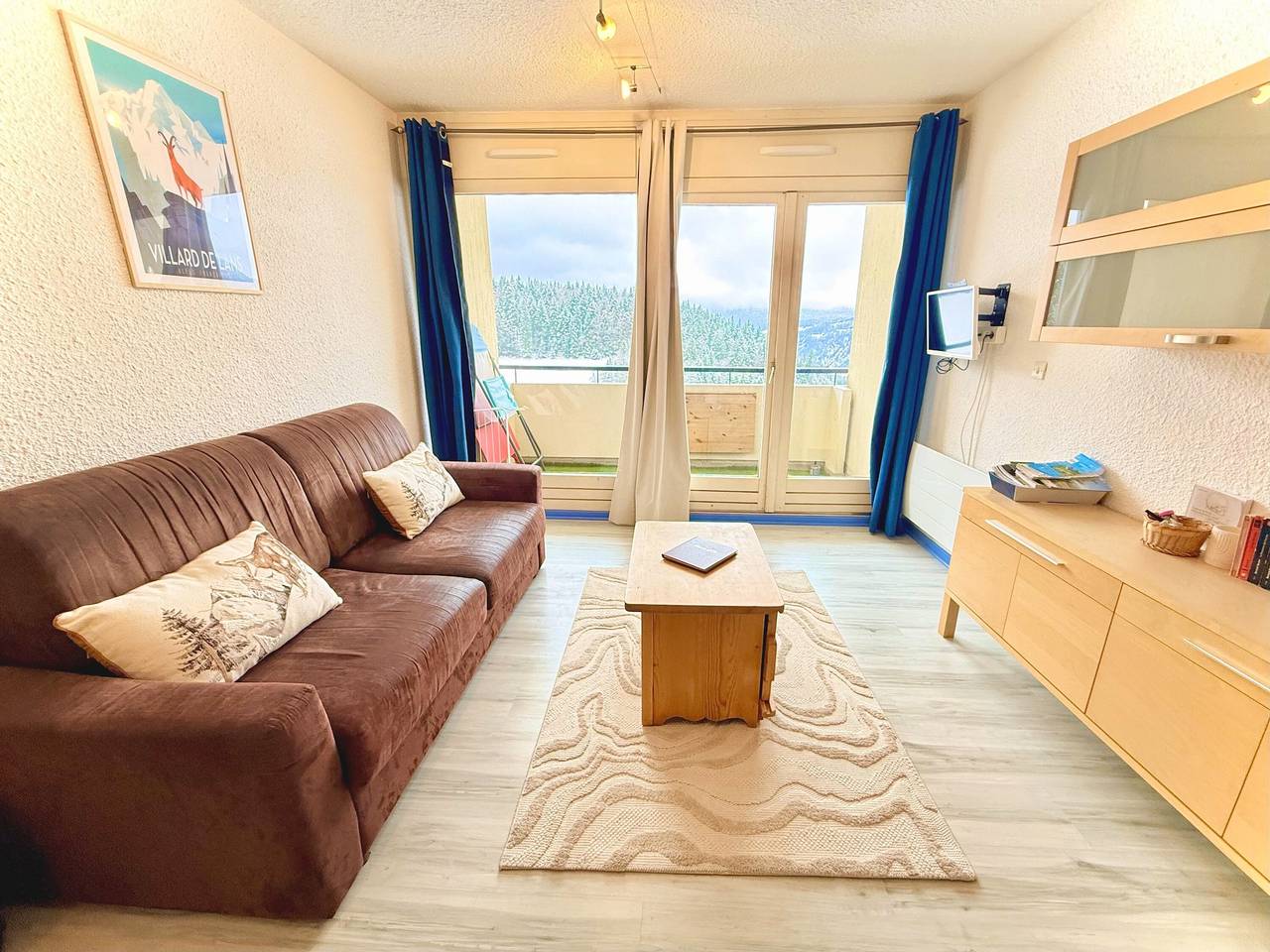 Studio entier, Appartement « Métamorphose Au Sommet » avec vue montagne et balcon in Villard-de-Lans, Parc naturel régional du Vercors