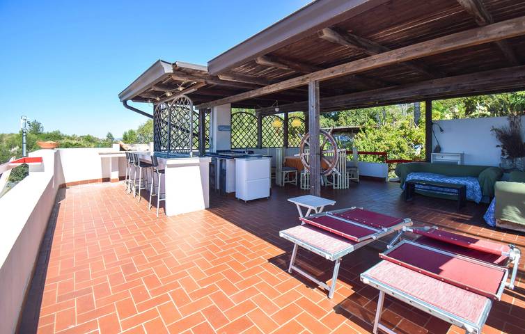 Acogedor apartamento de 250 m² con terraza, wifi y aparcamiento, a 1 km de la playa in Sperlonga, Provincia de Latina