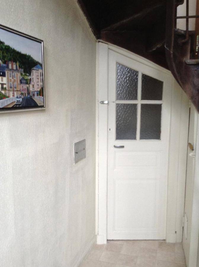 Gîte pour 2 personnes, avec vue, animaux acceptés à Bort-les-Orgues - 3