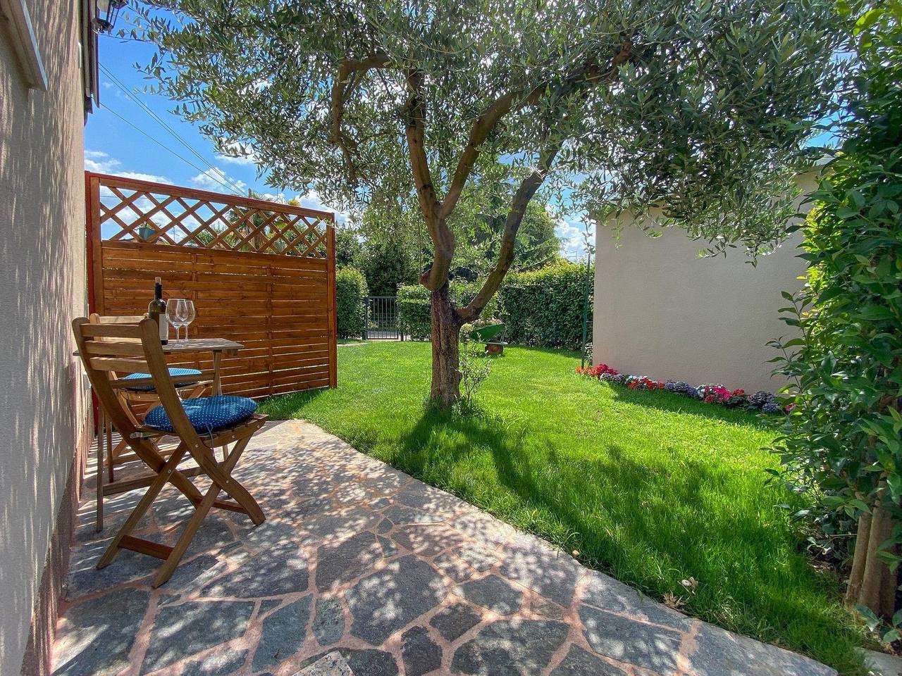 Ganze Ferienwohnung, Gemütliches Studioappartement Doris in Novigrad, Umag und Umgebung