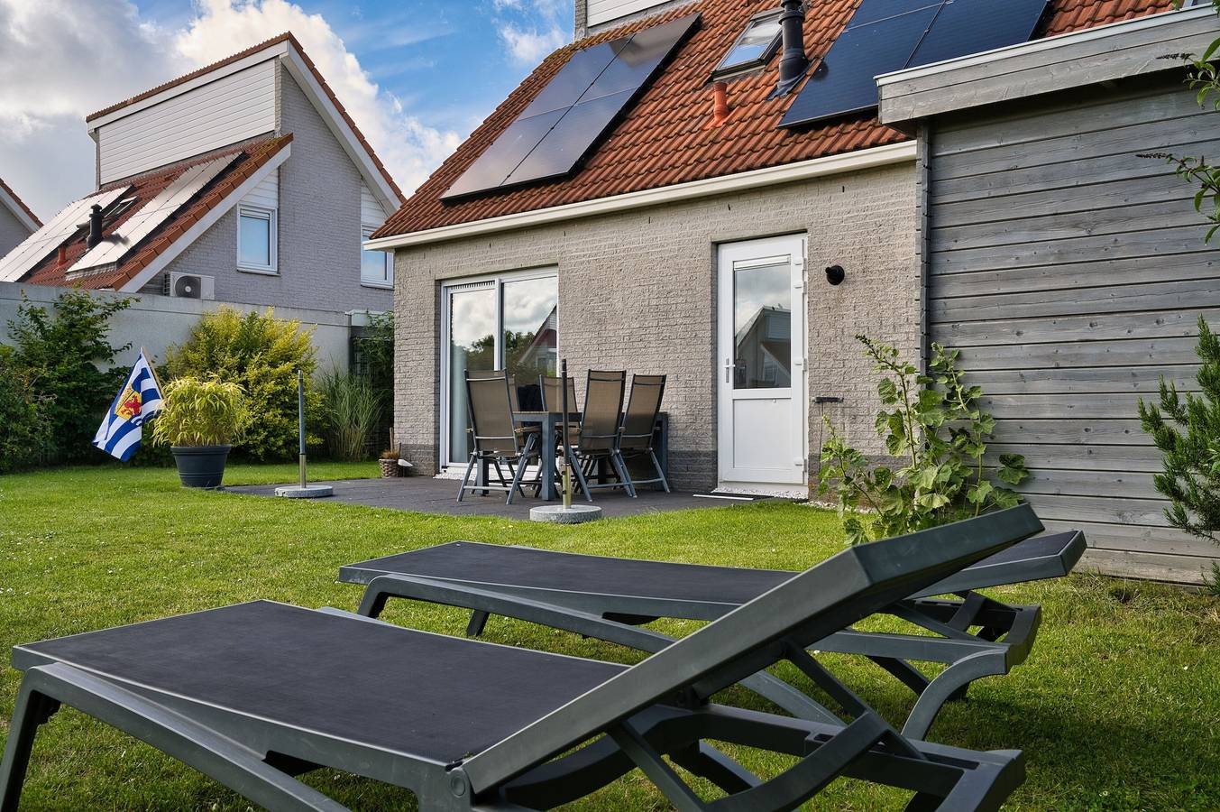 Ferienhaus „Haus“ mit privater Terrasse, Garten und Wlan in Scharendijke, Zeeuwse Kust