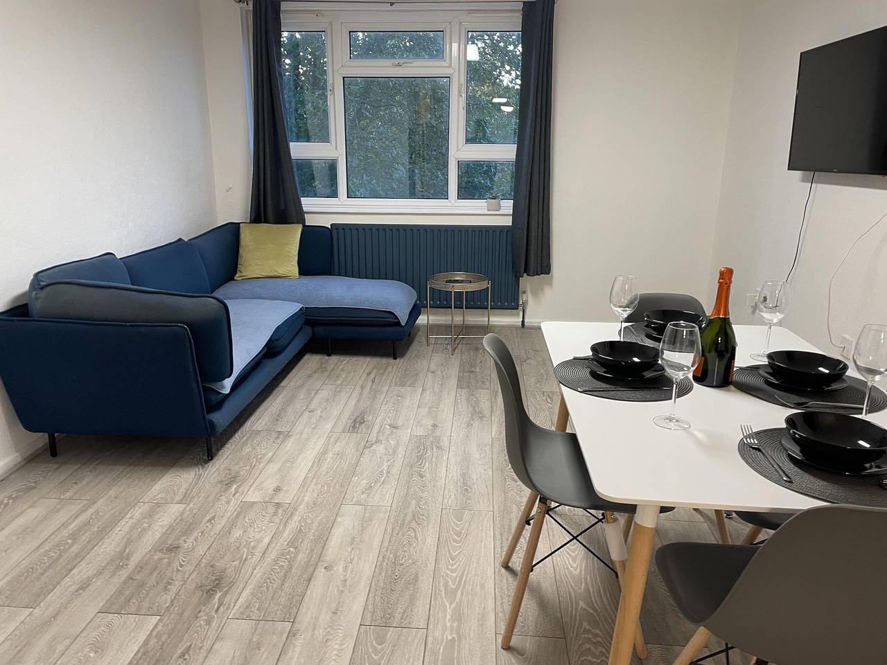 Ganze Ferienwohnung, Ferienwohnung für 4 Personen mit Terrasse in Ealing, London