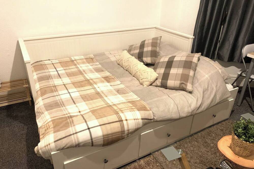 Appartement entier, Cosy Wirral home near Liverpool with Free Parking! in Merseyside