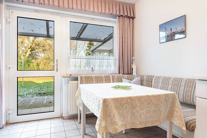 Ganze Wohnung, Apartment „2-Raum-Ferienwohnung mit Terrasse“ mit gemeinsamer Terrasse in Sahlenburg, Cuxhaven