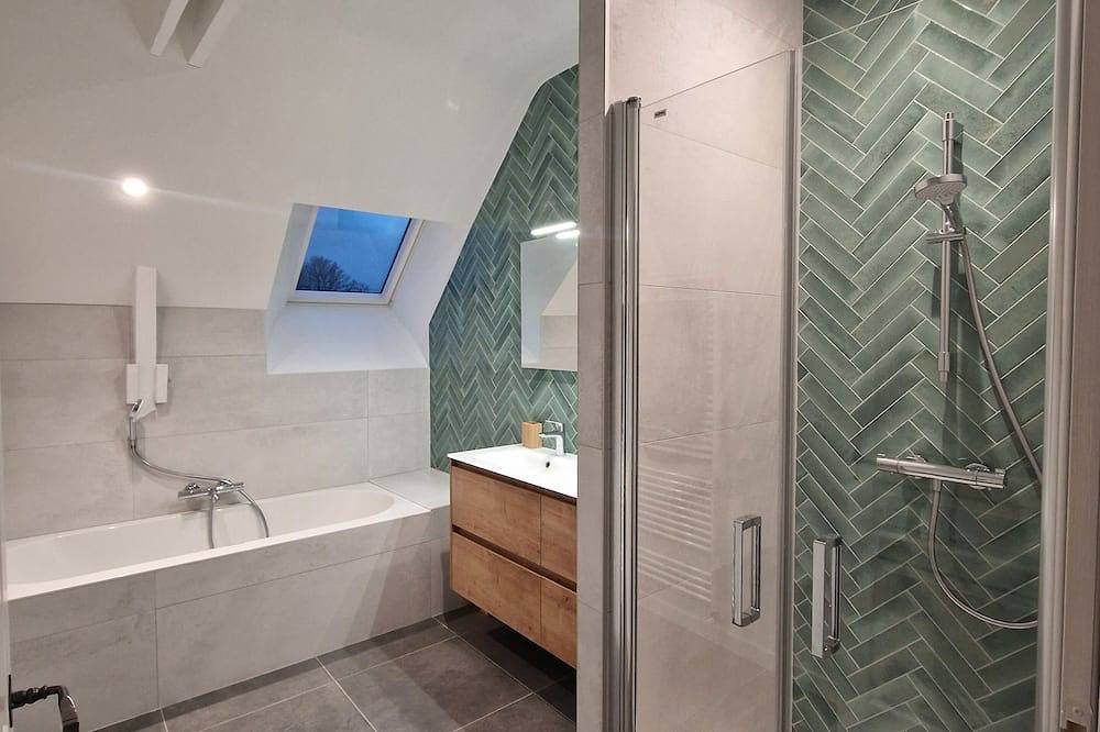 Cottage du Golfe - 2 Lodgings - 18 persons - Indoor swimming pool in Plescop, Côte des Mégalithes