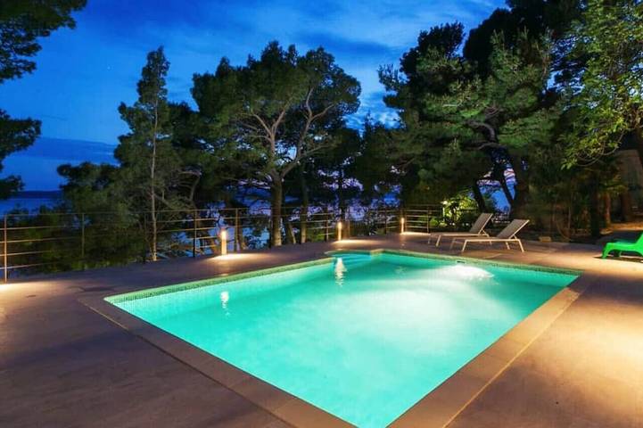 Villa für 6 Personen, mit Garten in Brela