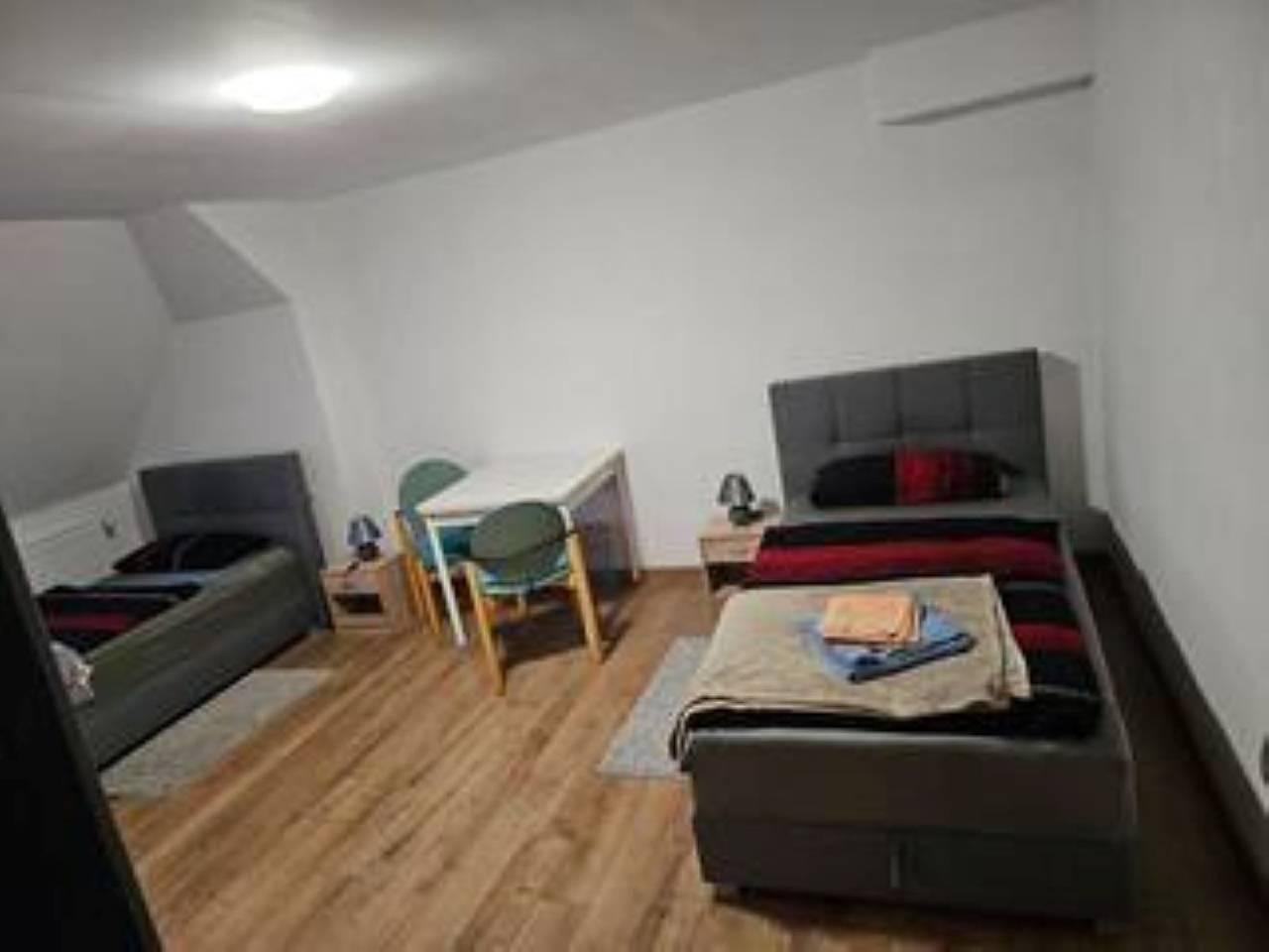 Ganze Ferienwohnung, Schöne Vollausgestattete Monteurs- Gästewohnung in der Gartenstadt Leuna und nähe Geiseltalsee / 2407 in Leuna, Saale-Unstrut