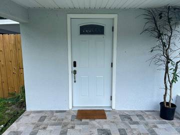 Vacation Home for 6 Guests in Ybor City, Tampa, Picture 3