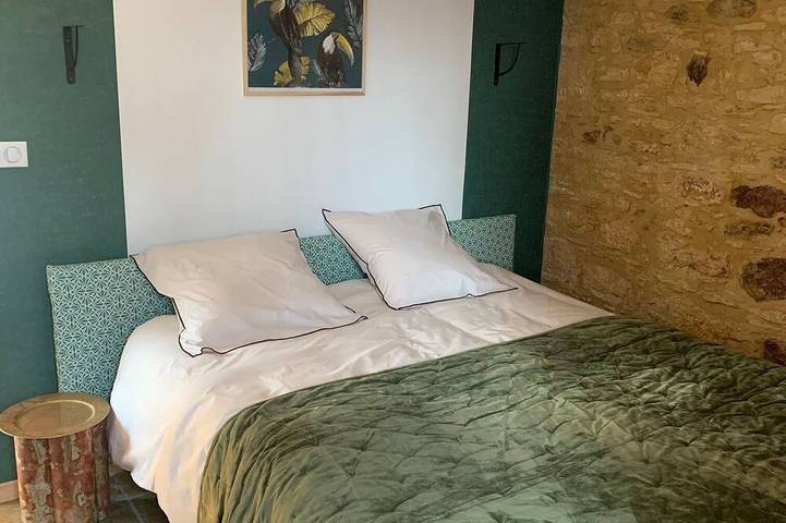 Location de vacances pour 3 personnes, avec piscine à Sauveterre-la-Lémance - 3