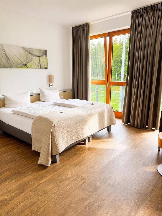 Hotel für 3 Personen, mit Terrasse und Pool sowie Sauna in Barsinghausen - 2