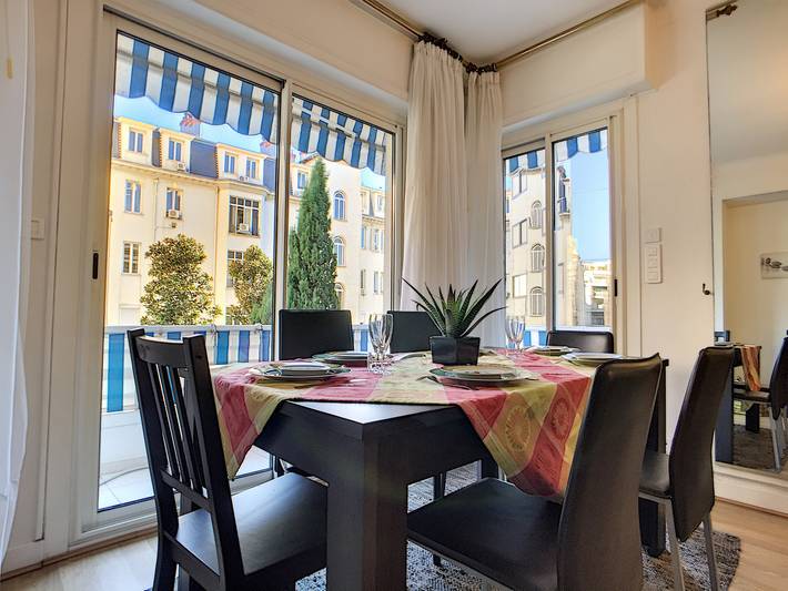 Entire apartment, N&J - L'Olympic - Central - Very close sea in Nice (France), Mediterranean Coast (France)