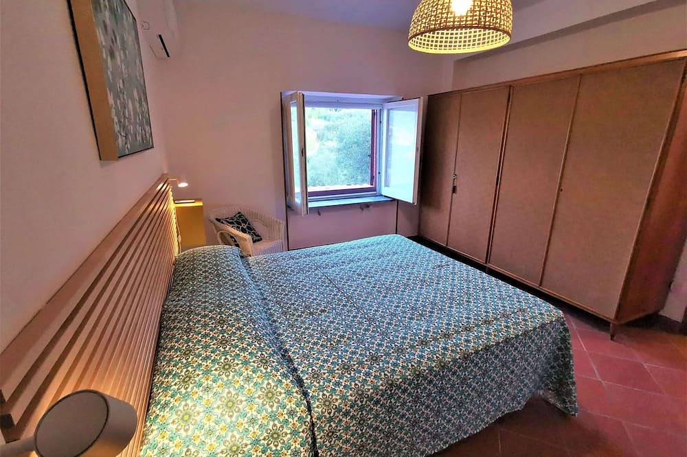 Ganze Wohnung, Panorama-Apartment für 4 Personen in Perdifumo, Cilento Coast