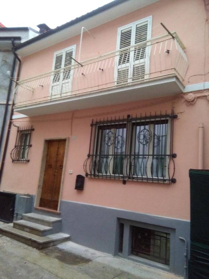 Casa vacanza per 7 persone, con Balcone a Pratola Peligna