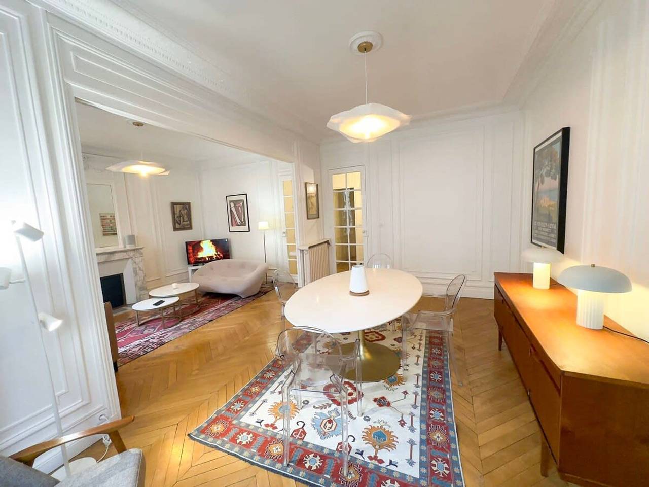 Entire apartment, Chic Grenelle 3 Bedroom Apartment in Paris in Eiffel Tower, Paris