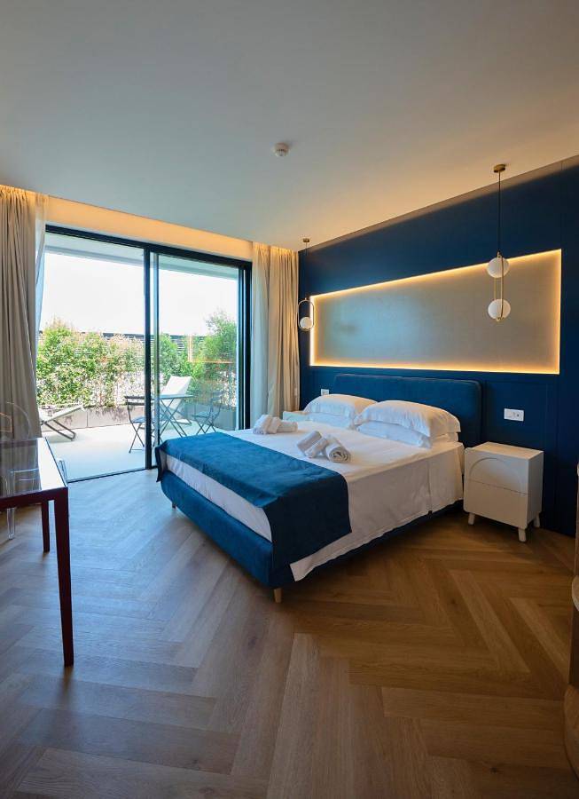 Casa vacanza per 2 persone, con giardino e panorama in Vibo Marina