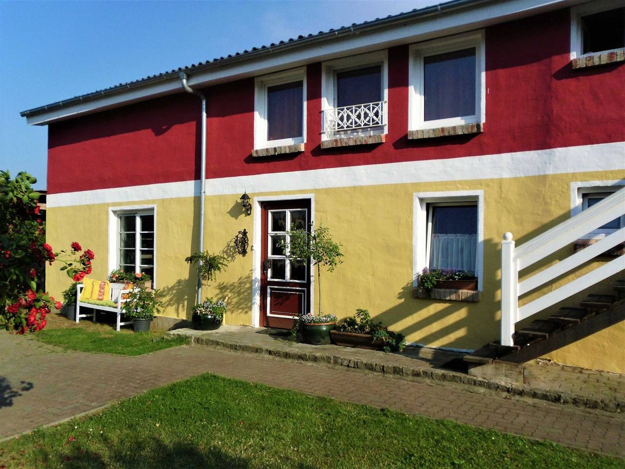 Ganze Ferienwohnung, Rosenhof Ferienwohnungen - Appartement Schwalbennest in Bergen auf Rügen, Bergen auf Rügen und Umgebung